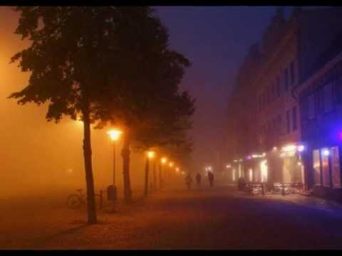 Gunnar Wiklund  -  Nu Tändas Åter Ljusen I Min Lilla Stad