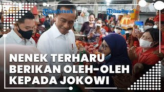 Seorang Nenek Terharu Bertemu Jokowi, Rela Beli Oleh-oleh Jauh-jauh untuk Presiden Jokowi