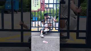 测试一下儿子的应变能力，没想到小家伙还挺聪明#爸爸带娃#家有萌宝