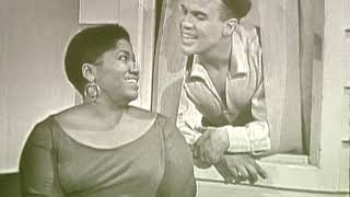 Harry Belafonte &amp; Odetta -  A Hole in the Bucket (Live)