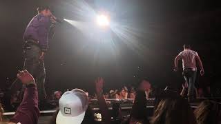 Kane Brown &quot;Short Skirt Weather&quot;