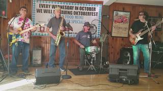 Wonderful Winos ♫ Gorilla, You&#39;re A Desperado ♣ Woody&#39;s Roadside ♫ 9/17/2017