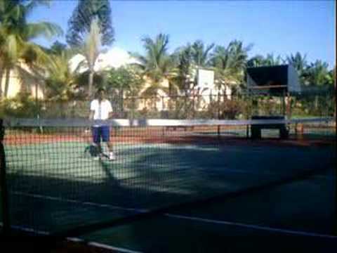 Tennis (Maximo vs Kiko)
