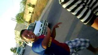 preview picture of video 'ouled guelma in skikda...midou dancing in the road!'
