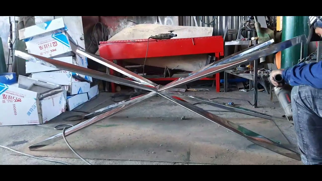 base de acero inoxidable modelo GALÁCTICO 2022.