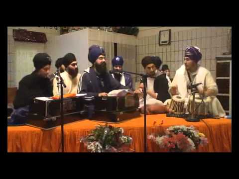 Kirtan during 1st European Sikh Council smagam - by bhai Sukhwinder Singh Birmingham