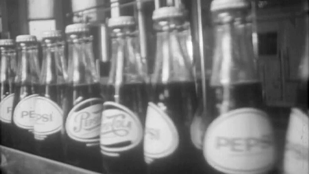 Adevăruri despre trecut: Băutura e temelie - despre ce băuturi beam în comunism (@TVR1)