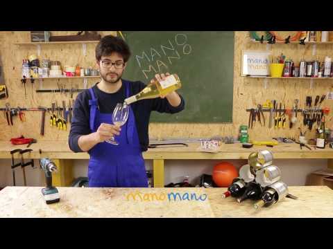 Eine Weinflasche öffnen - ohne Korkenzieher [ManoMano DE]