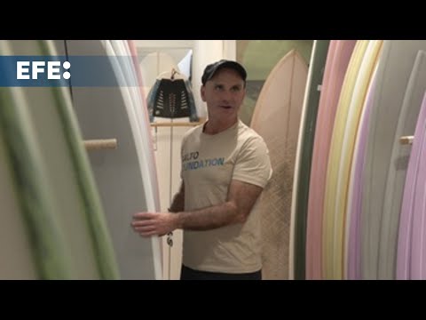 Aitor Francesena, el surfista ciego que enseña a superar las olas de la vida