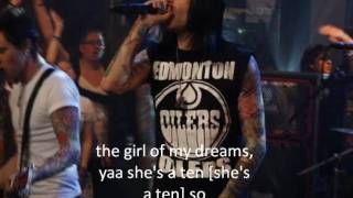 She Only Likes Me When She's Drunk-Stereos