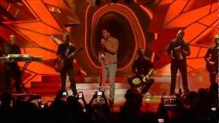 Romeo Santos - La Diabla / Magia Negra (Ft. Mala Rodriguez) Live Premios Juventud 2012 HD