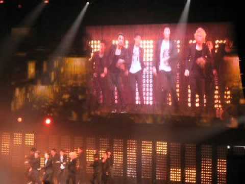 [FANCAM] 110610 SM in Paris - DBSK - Rising Sun