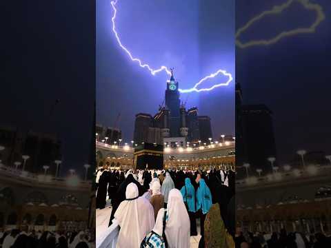 Lightning Strikes Mecca Clock Tower In Saudi Arabia #shorts #makkah #lightning