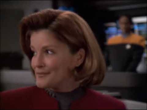 Captain Janeway, please don't waste our photon torpedoes - Star Trek With Context