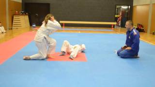 2015.11.12 - Zkouška na bílo-žlutý pásek (Lucka Kratinová)