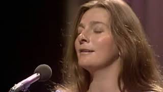 Judy Collins In Concert 1973   Chelsea Morning