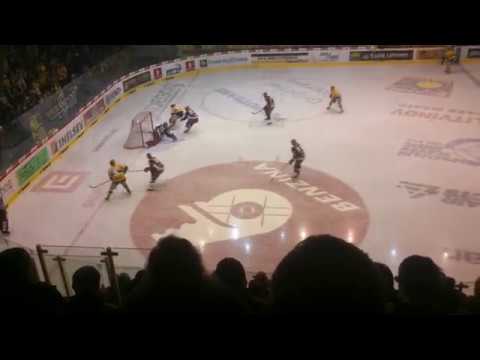 2014 11 12 - HC Litvínov - Mountfield HK - gól na 3:1 Kamil Piroš (Kamil Piros goal)