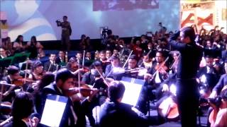 preview picture of video 'Orquesta Sinfónica interpretando Mario Bros en CPMX 2014'