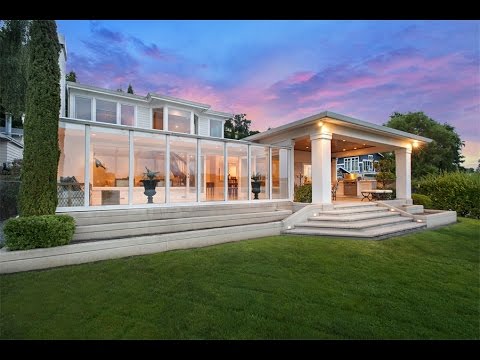 Stunning Waterfront Home in Kirkland, Washington