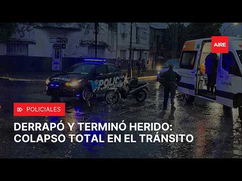 CAOS de TRNÁNSITO: un MOTOCICLISTA resultó HERIDO tras un derrape en pleno centro