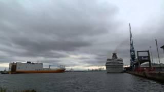 balmoral cruise ship leaving southampton port time lapse 2015