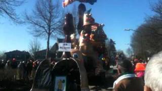 preview picture of video 'Carnavalsoptocht Schijndel 2011 - Crazy Pinternationals'