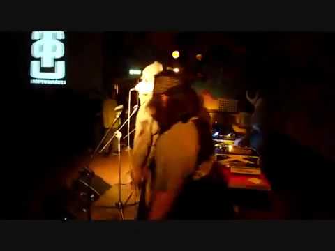JOLLYKLOWN FEAT RLZ KLAN - SALVATE IL PIANETA BLUE LIVE (05/02/2011)