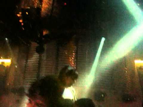 Mark with a k vs Davoodi vs Bestien - Porno @ Highstreet