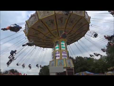 Kirmesfahrgeschäft Kettenkarusell auf der Kirmes in Rhede - Karussell auf Rummelplatz