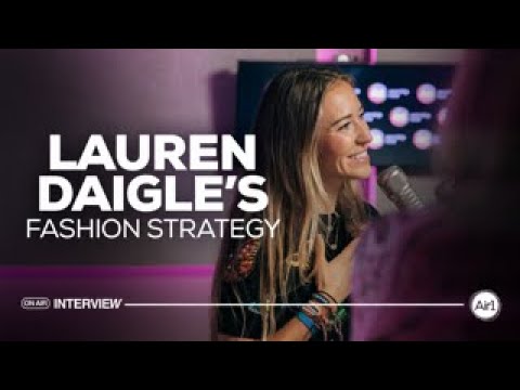 Lauren Daigle Breaks Down Her Intuitive Fashion Strategy