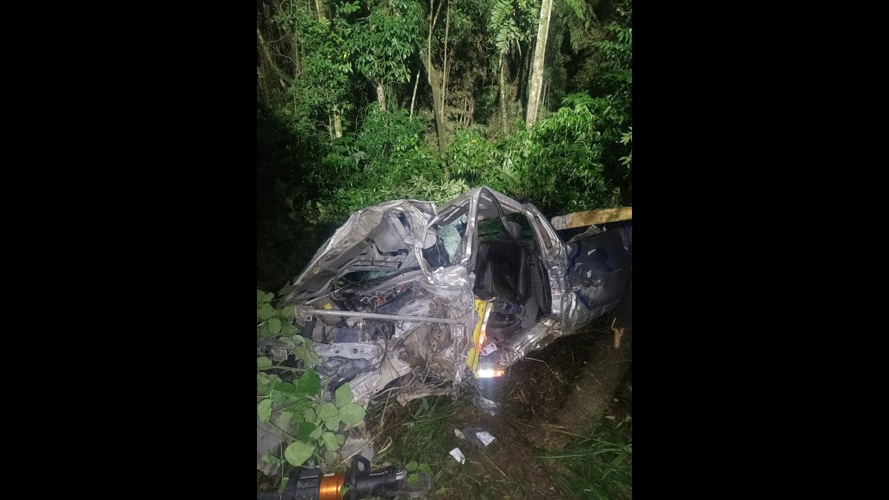 Acidente com morte: homem de 34 anos não resiste à violenta batida na BR-470