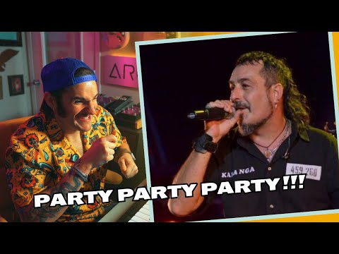 AMERICANO reacciona a Kapanga - El mono relojero - A 15 cm de la realidad