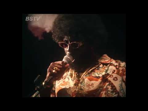 Kwaku Asante - Strawberry Skies (Official Video)