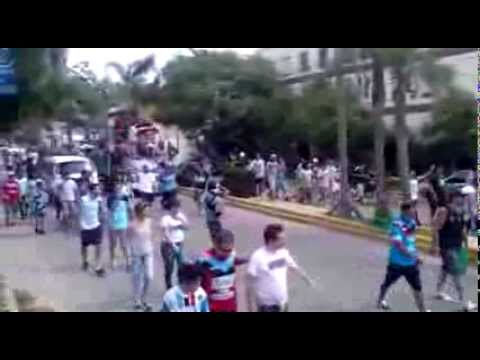 "Caravana de brown de adrogue a temperley" Barra: Los Pibes del Barrio &bull; Club: Brown de Adrogué