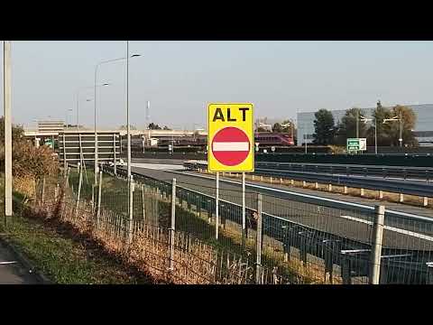 Tre treni ALTA VELOCITA' a Vicolungo sulla linea ferroviaria Torino-Milano AV!