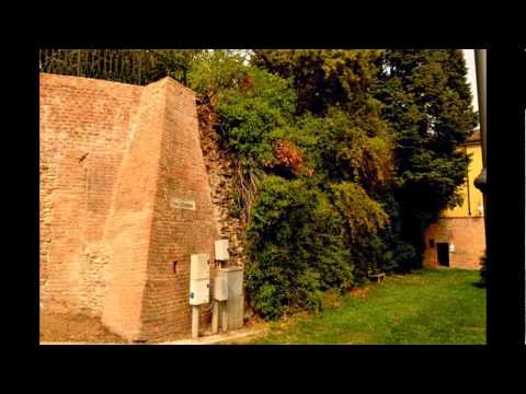Il castello di Sarmato da Piazza Roma