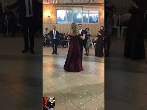 Gelin Ve Damad ın Muhteşem Oyunu.mp4.- Piyanist Şantör Çağlayan YAMAÇ (0 543 361 93 06 )