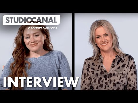 Jojo Moyes & Augustine Frizzell in discussion