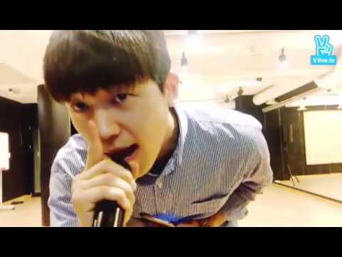 160510 [V app] TEEN TOP (틴탑) ChangJo (창조) 한밤의 LIVE Cute singing song