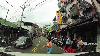 五股機車路邊衝出車禍