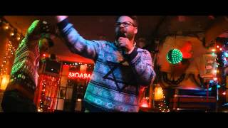 Seth Rogen &amp; crew - Karaoke -  Xmas in Hollis