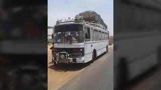 preview picture of video 'Horaire Mpal--- Dakar (( un bus neuf))'