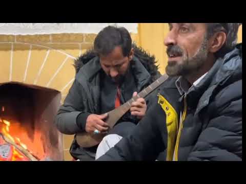 Ghame Dil Ko in Ankhon se Chalak Jana b ata hai / Urdu Song with Chitrali Sithar 