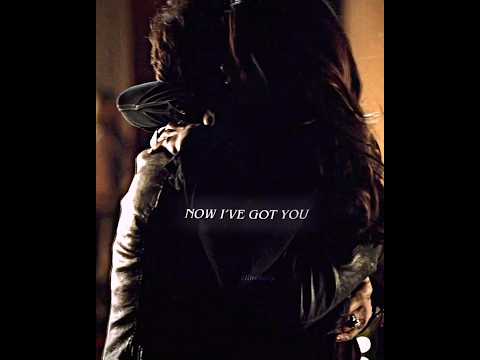This hug omg #damonsalvatore #elenagilbert #delena #delenaedit #thevampirediaires