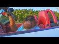 Animalia - Orangutan Rambo enjoys her cool ride