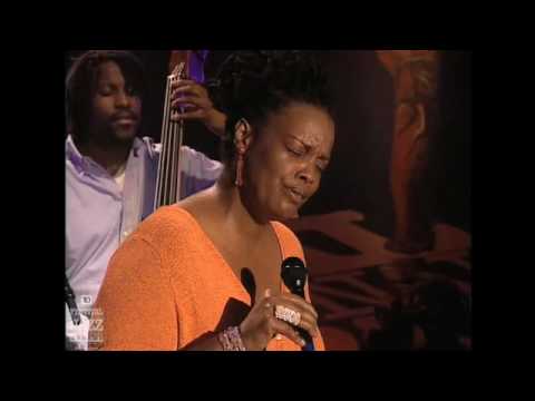 Dianne Reeves live at the Festival International de Jazz de Montreal - 2000
