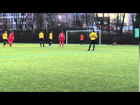 Severin Nießen hält Elfmeter gegen Frielingsdorf