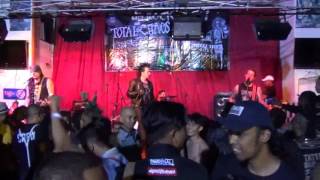 TOTAL CHAOS - Squatters Song/Punk's LA (JOHOR TOUR SHOW 2016)