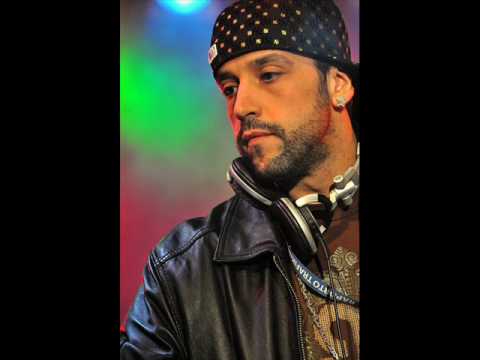 Dj Blunt Ft. Real 1  and BIG-D - BIZNESI ( 2010 HD new song)