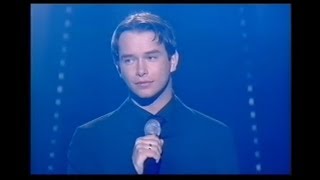 Stephen Gately sings &quot;Chiquitita&quot;